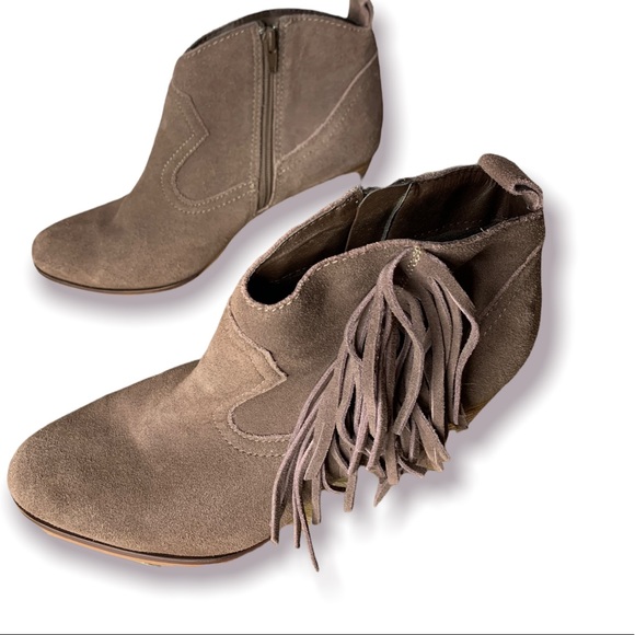 SoldSteve Madden Taupe Suede Ohio Fringe Western Ankle Booties Bohemian Sz 10 - Picture 4 of 6